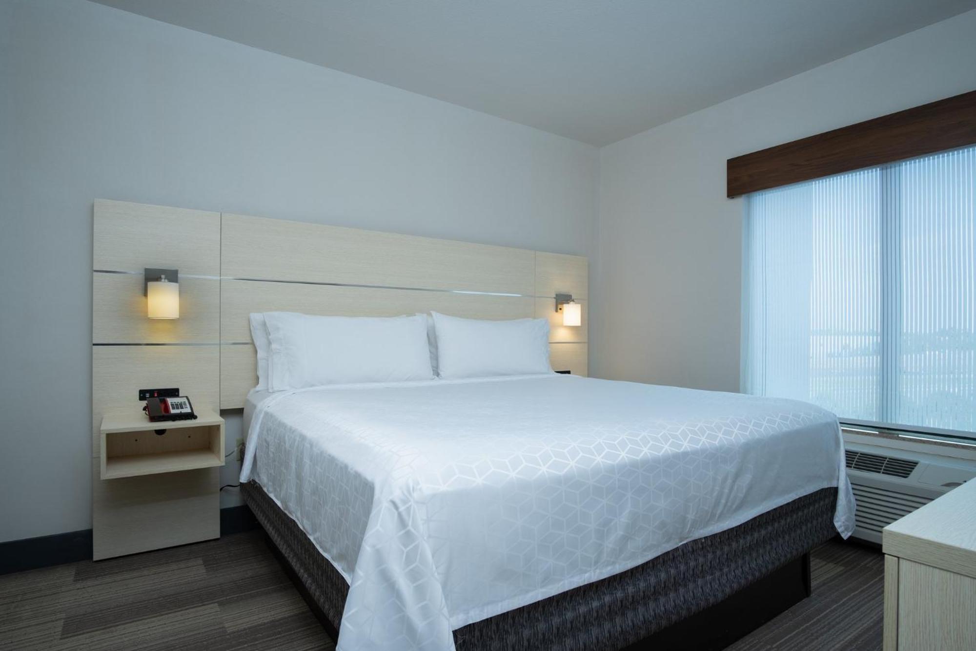 Holiday Inn Express-International Drive By Ihg Orlando Bagian luar foto